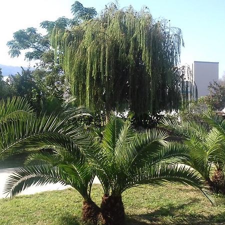 Hollywood Suites Tigaki Exterior foto