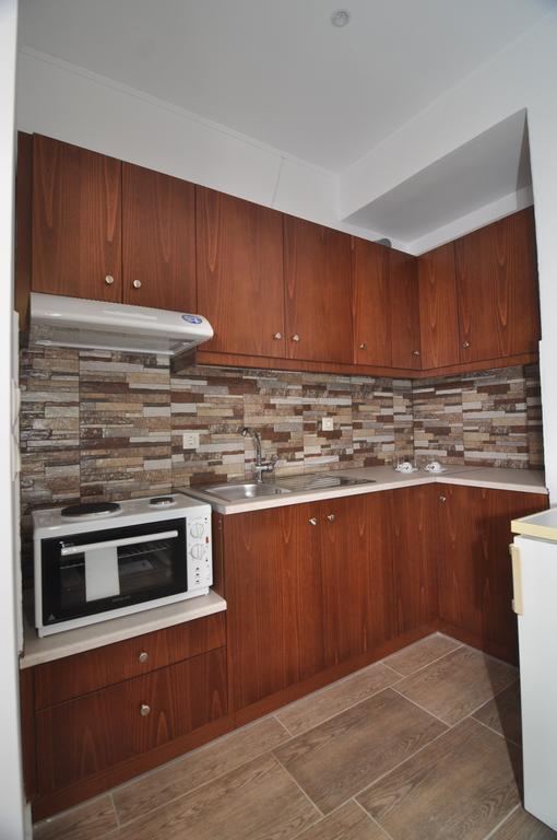 Hollywood Suites Tigaki Exterior foto