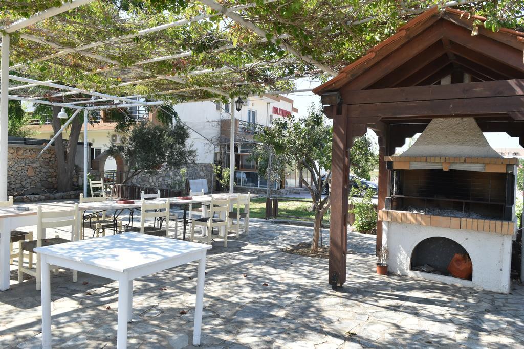 Hollywood Suites Tigaki Exterior foto