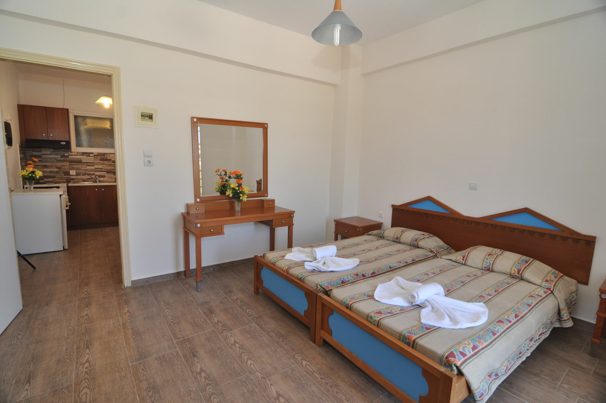 Hollywood Suites Tigaki Exterior foto