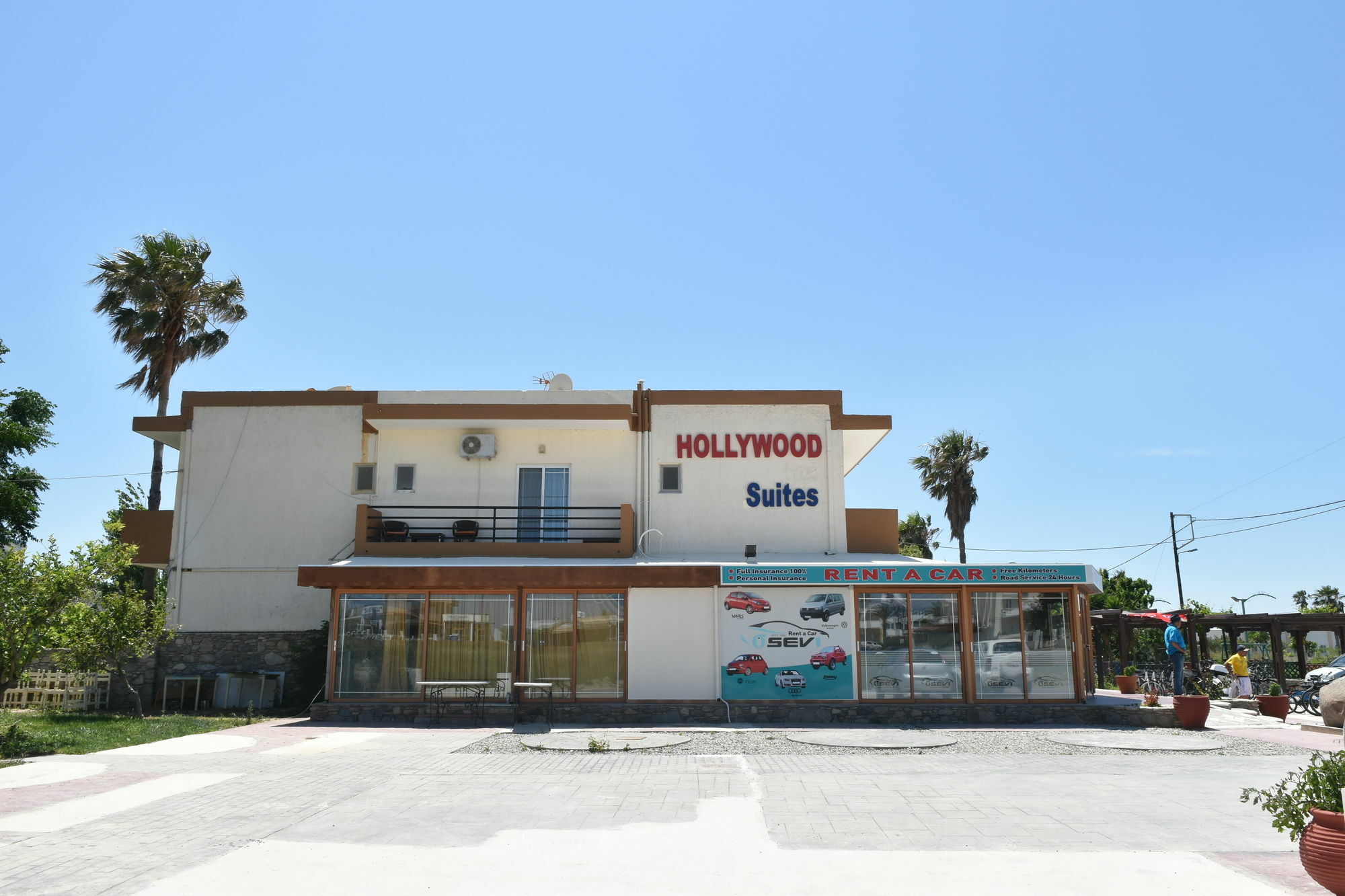 Hollywood Suites Tigaki Exterior foto