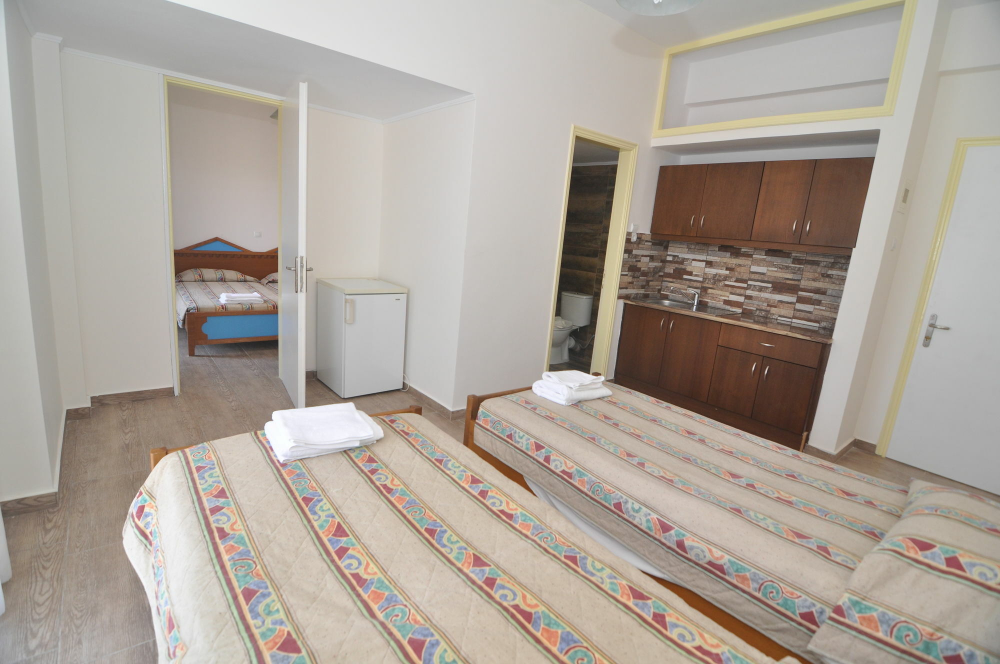 Hollywood Suites Tigaki Exterior foto